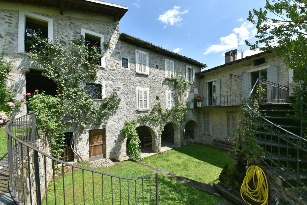 Вилла Piano Nobile Al Roseto Del Drago San Bernardo  Экстерьер фото