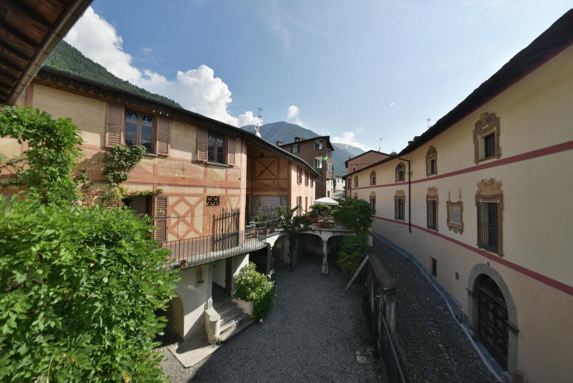 Вилла Piano Nobile Al Roseto Del Drago San Bernardo  Экстерьер фото